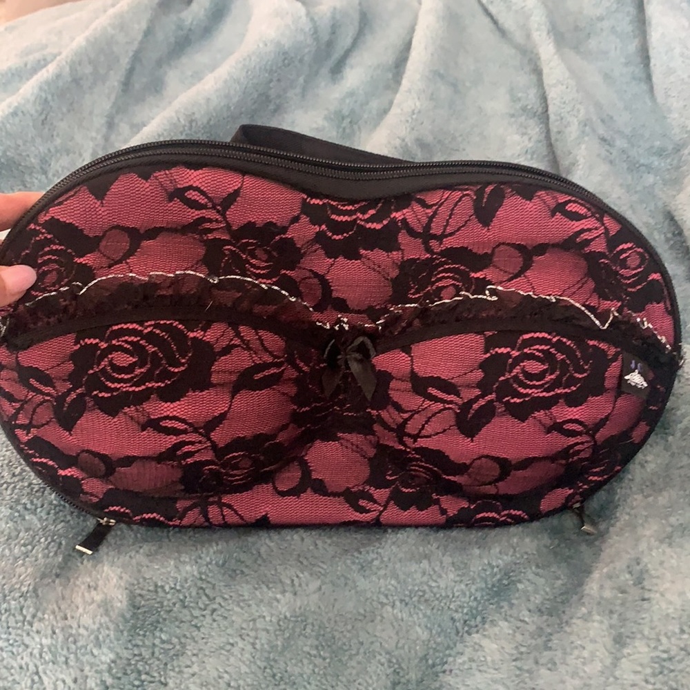 Beautiful hard shell bra case.